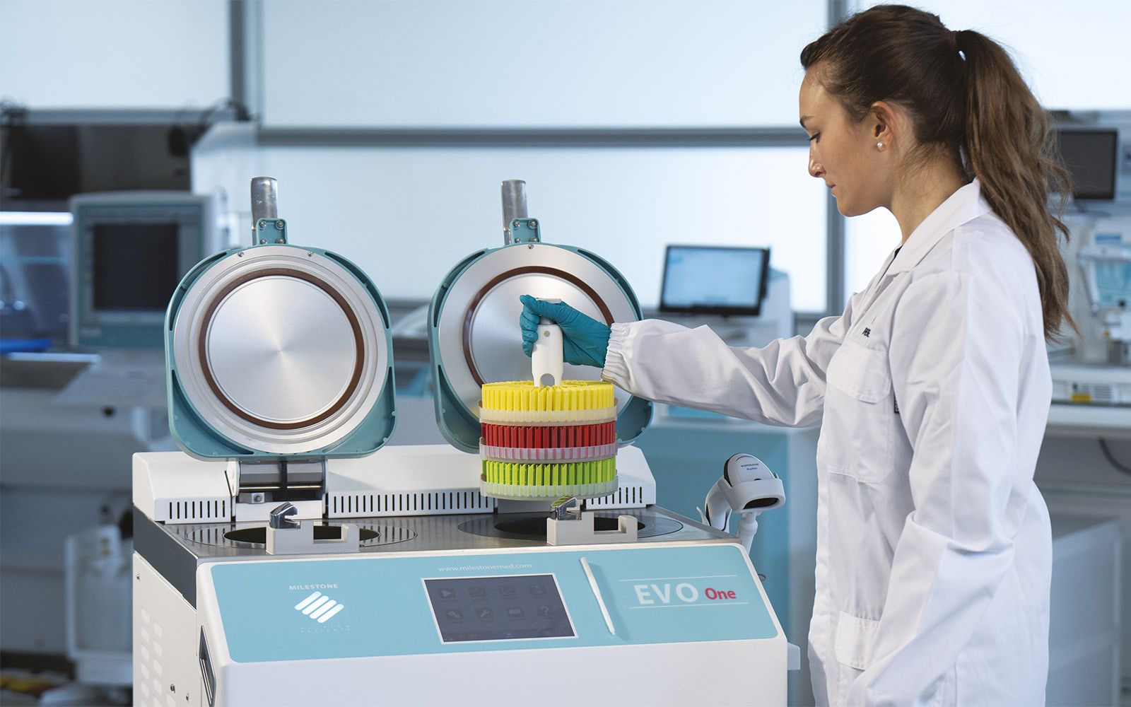 Safer for both Operators and Specimens